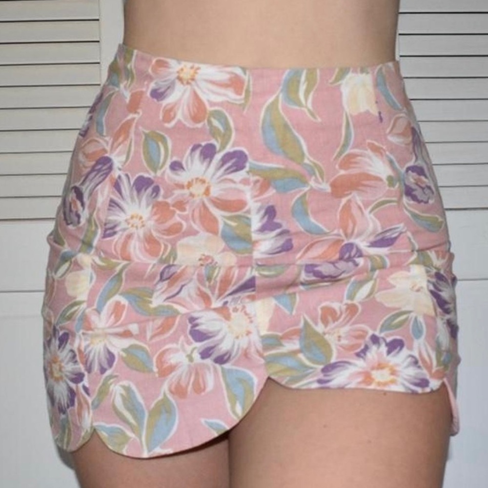 URBAN OUTFITTERS mini skirt